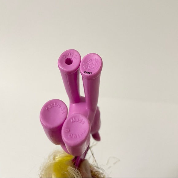 My Little Pony Crystal Empire Princess Candace Glitter Tinsel Toy - Picture 10 of 12